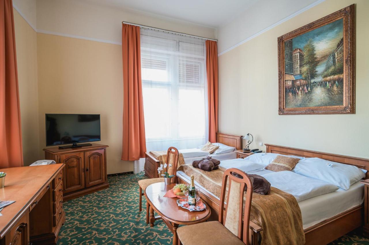 City Hotel Unio Superior Будапеща Екстериор снимка